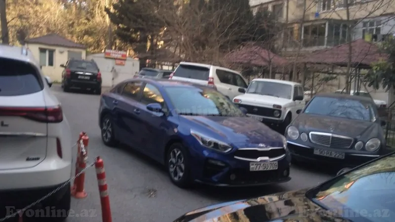 Satılır 3 otaqlı Mənzil Köhnə tikili 85 m² Nərimanov r. - şəkil 2