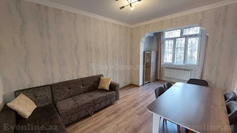 Kirayə verilir 2 otaqlı Mənzil Köhnə tikili 45 m² 4-cü mikrorayon