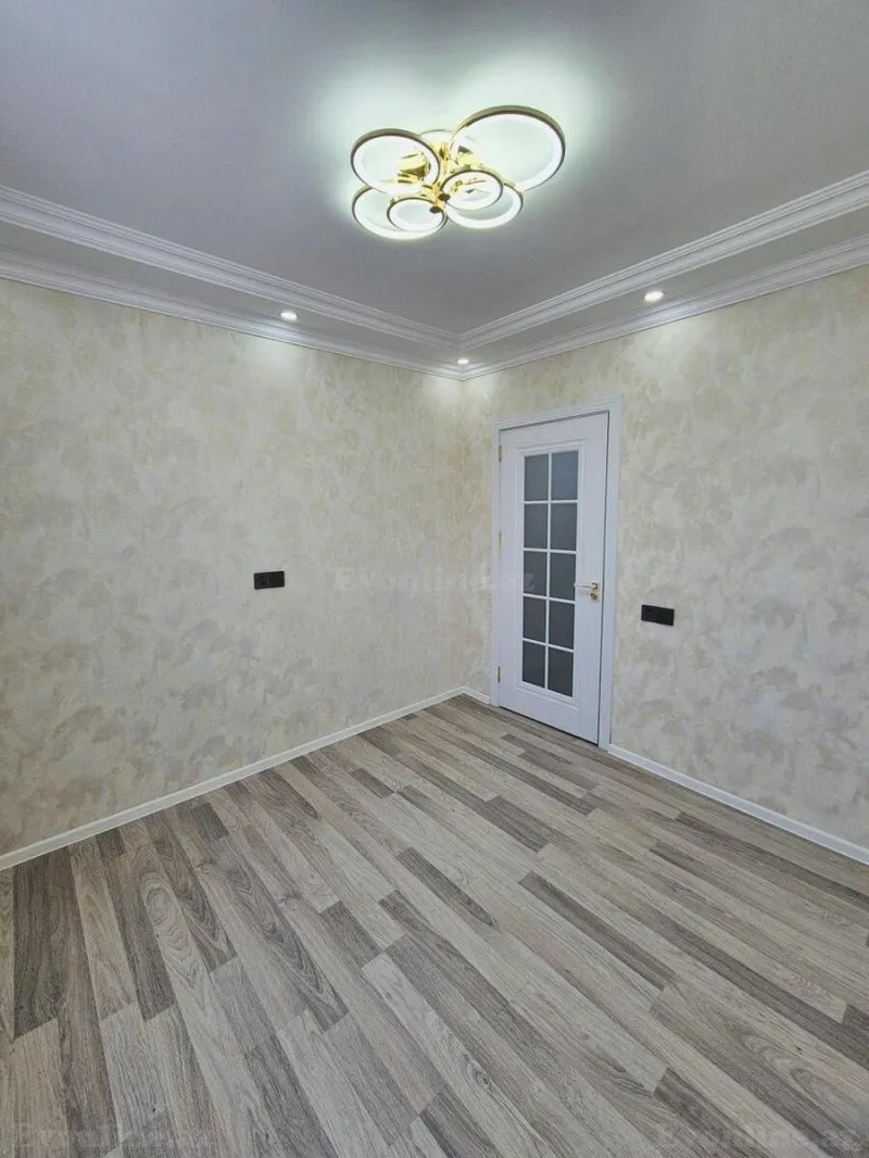 Satılır 2 otaqlı Mənzil Köhnə tikili 45 m² Nərimanov r. - şəkil 2