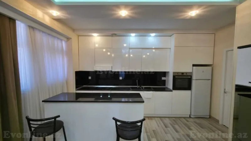 Kirayə verilir 4 otaqlı Mənzil Yeni tikili 148 m² 8 Noyabr m. - şəkil 4