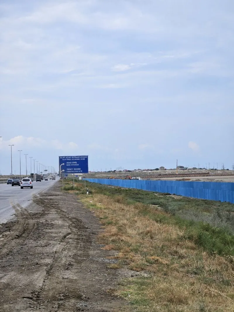 Bakı, Qaradağ r., Ələtda torpaq satılır