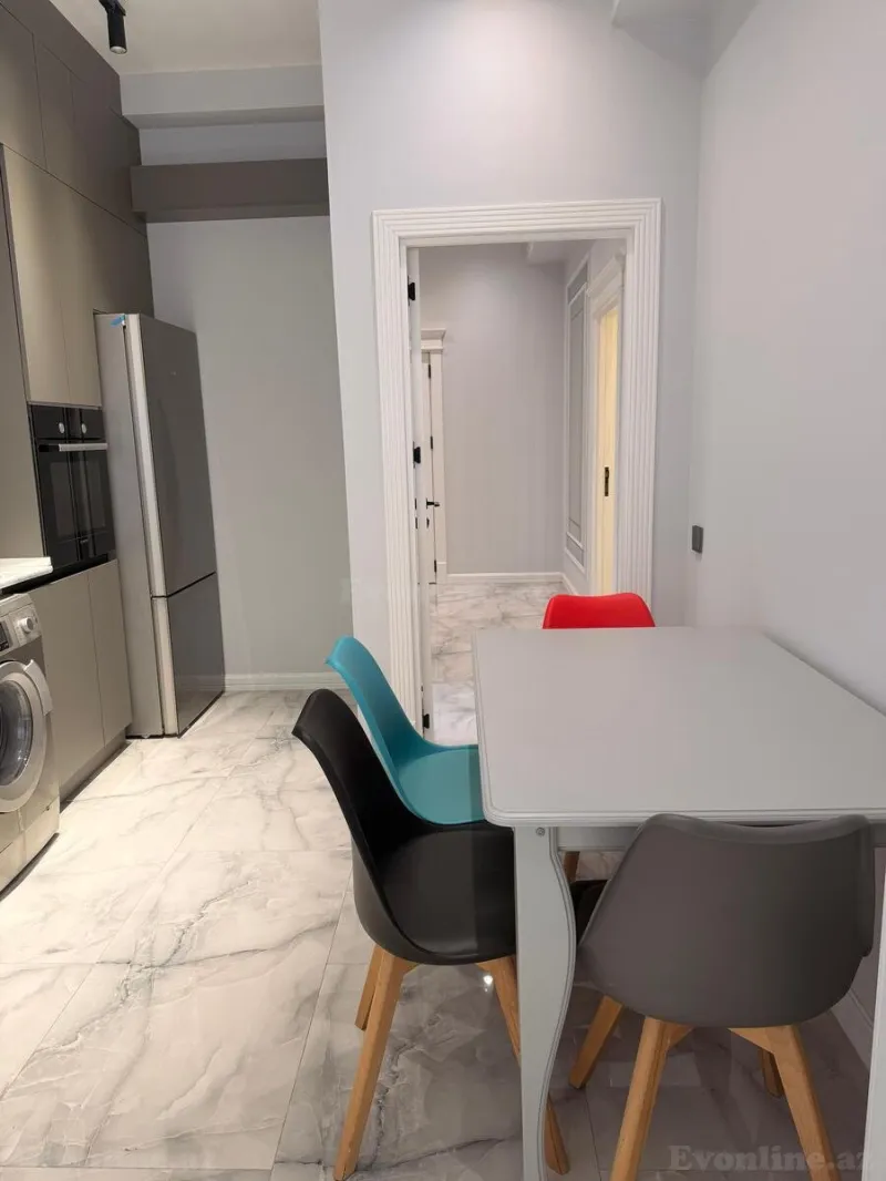 Satılır 2 otaqlı Mənzil Yeni tikili 70 m² Nəsimi r. - şəkil 2