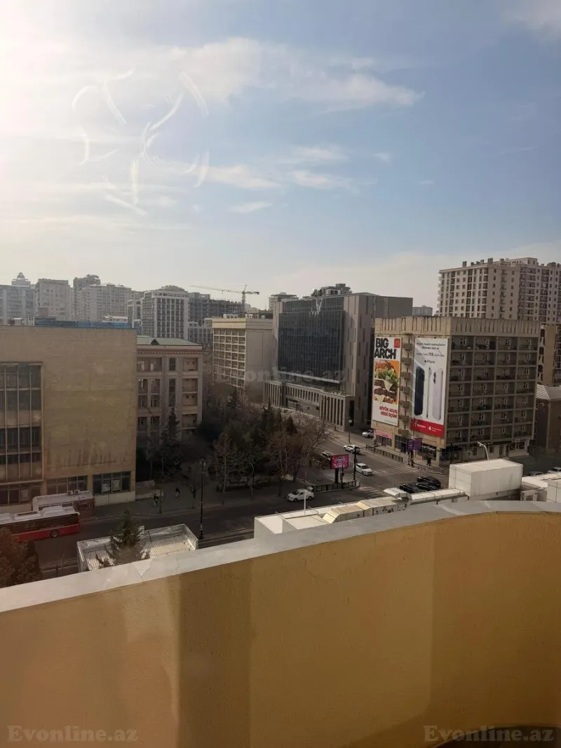 Satılır 2 otaqlı Mənzil Yeni tikili 70 m² Nəsimi r. - şəkil 13