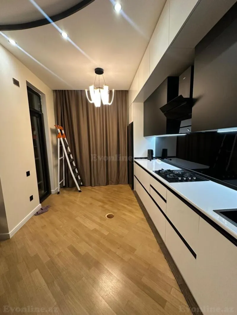 Kirayə verilir 2 otaqlı Mənzil Yeni tikili 80 m² 8-ci mikrorayon - şəkil 9