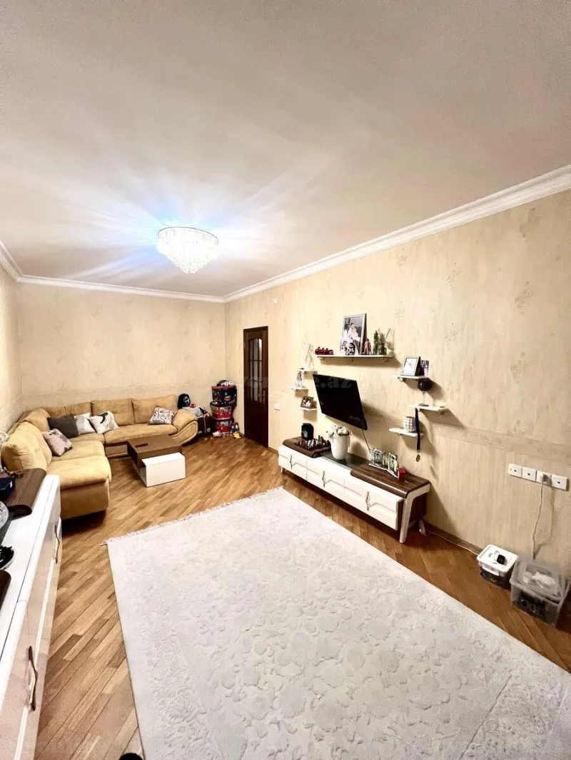 Satılır 2 otaqlı Mənzil Yeni tikili 95 m² 8 Noyabr m.