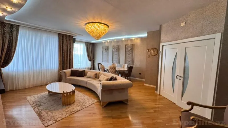 Satılır 4 otaqlı Mənzil Yeni tikili 218 m² 7-ci mikrorayon - şəkil 2