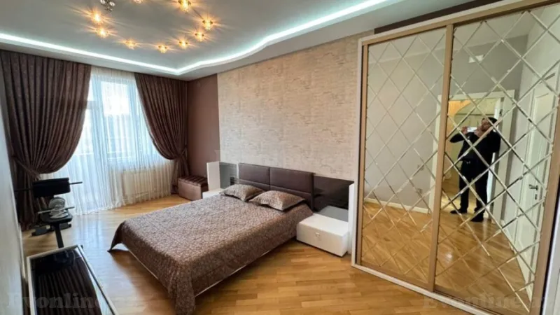 Satılır 4 otaqlı Mənzil Yeni tikili 218 m² 7-ci mikrorayon - şəkil 8