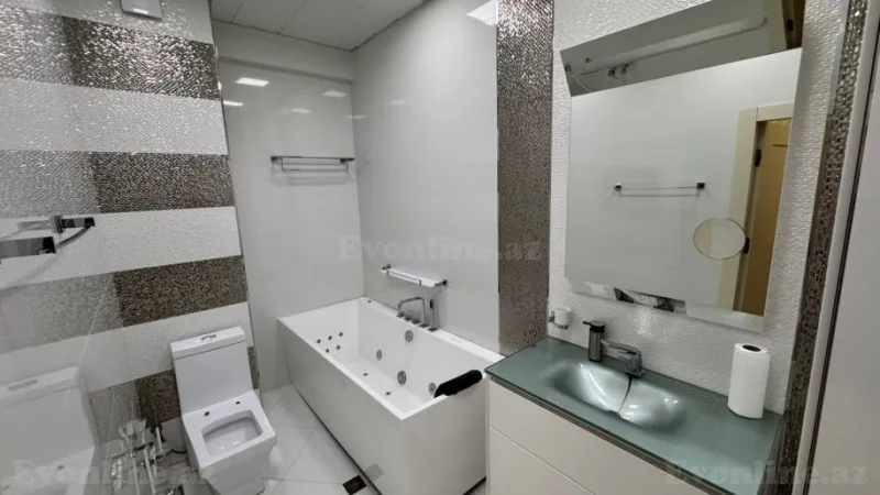 Satılır 4 otaqlı Mənzil Yeni tikili 218 m² 7-ci mikrorayon - şəkil 23