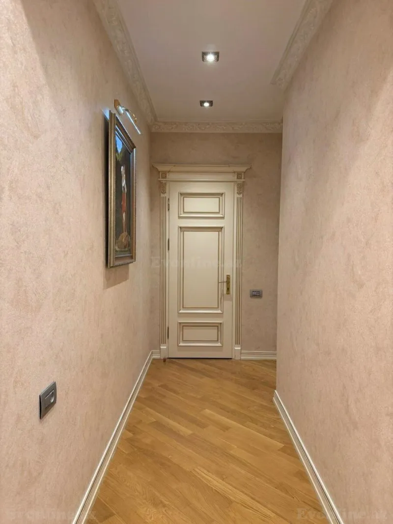 Satılır 4 otaqlı Mənzil Yeni tikili 197 m² Nərimanov r. - şəkil 9