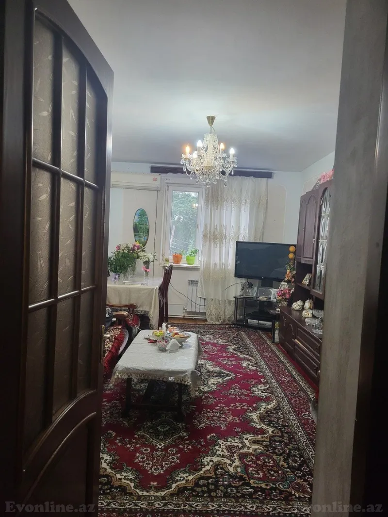 Satılır 4 otaqlı Mənzil Köhnə tikili 100 m² Biləcəri