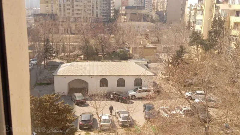 Kirayə verilir 3 otaqlı Mənzil Köhnə tikili 90 m² Xətai m. - şəkil 2