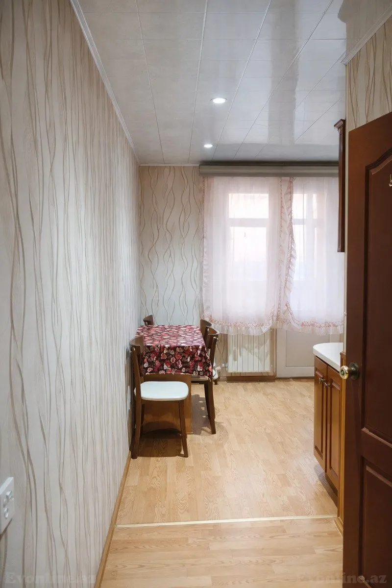 Satılır 3 otaqlı Mənzil Köhnə tikili 80 m² Əhmədli m. - şəkil 7