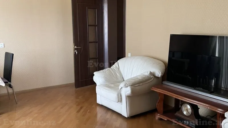 Satılır 3 otaqlı Mənzil Yeni tikili 94 m² Elmlər Akademiyası m.