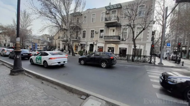 Satılır 3 otaqlı Mənzil Köhnə tikili 82 m² 28 May m. - şəkil 3