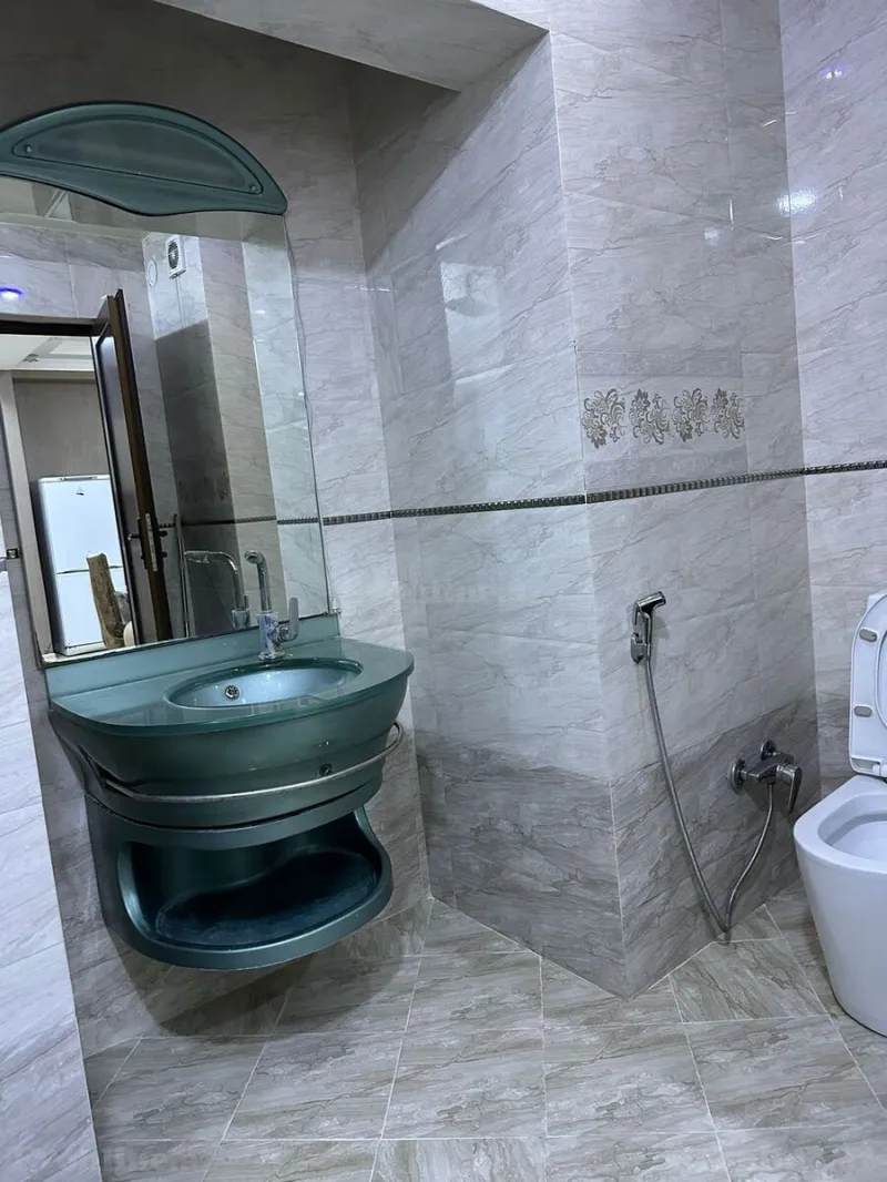 Kirayə verilir 2 otaqlı Mənzil Yeni tikili 64 m² Neftçilər m. - şəkil 8