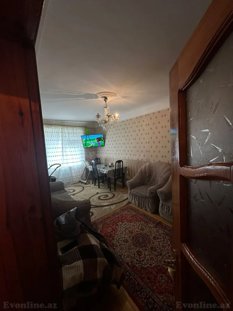 Satılır 2 otaqlı Mənzil Köhnə tikili 60 m² Həzi Aslanov m. - şəkil 2