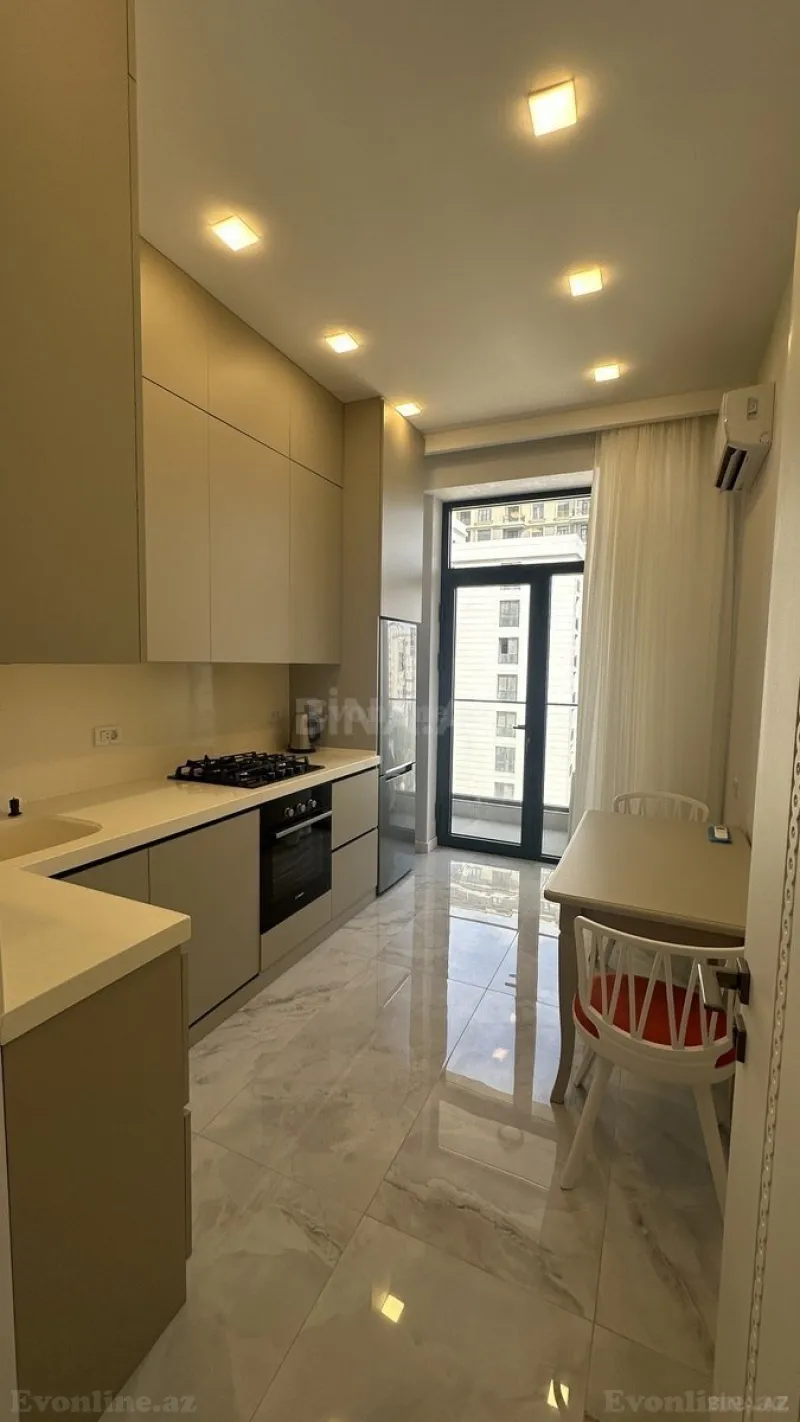 Kirayə verilir 2 otaqlı Mənzil Yeni tikili 77 m² Nəsimi r. - şəkil 6