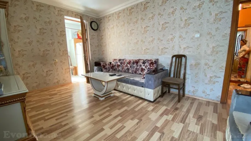 Kirayə verilir 2 otaqlı Mənzil Köhnə tikili 50 m² Xətai m.