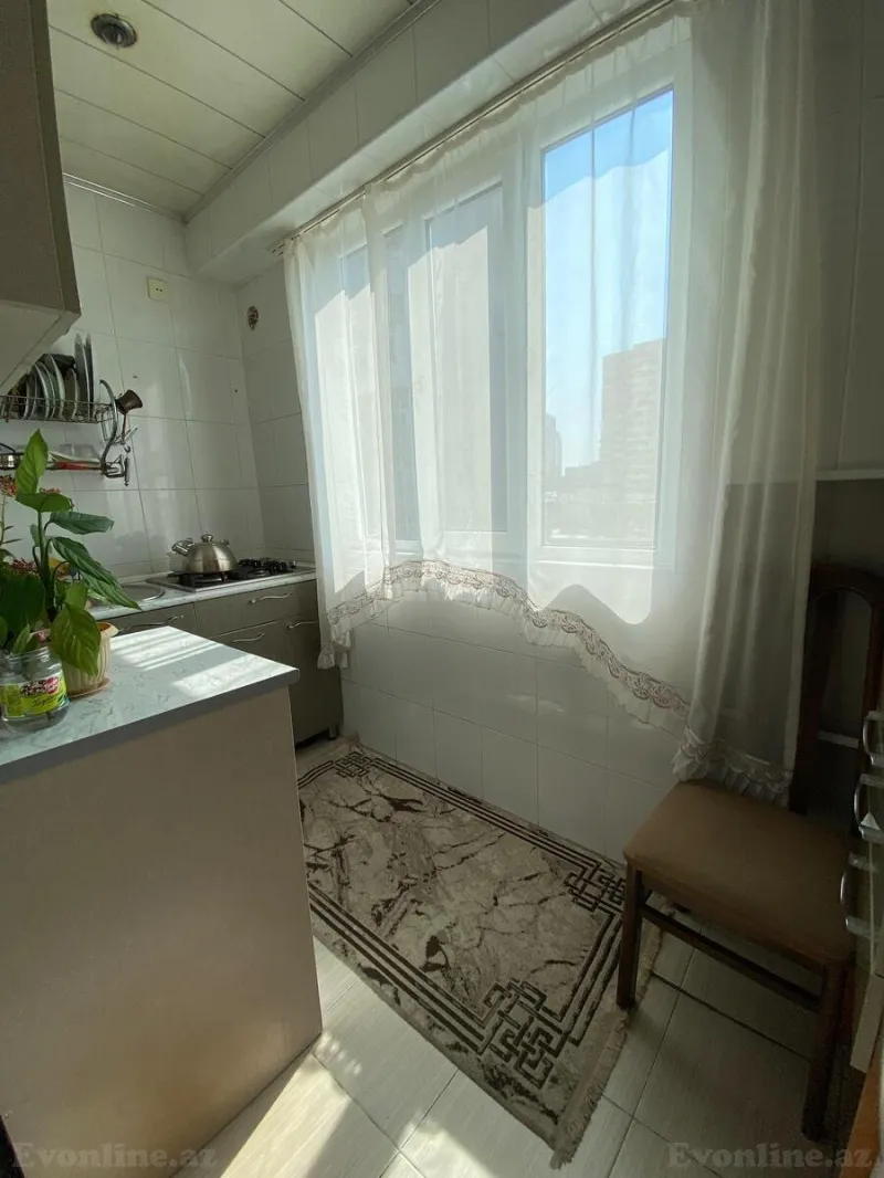 Kirayə verilir 2 otaqlı Mənzil Köhnə tikili 50 m² Xətai m. - şəkil 8