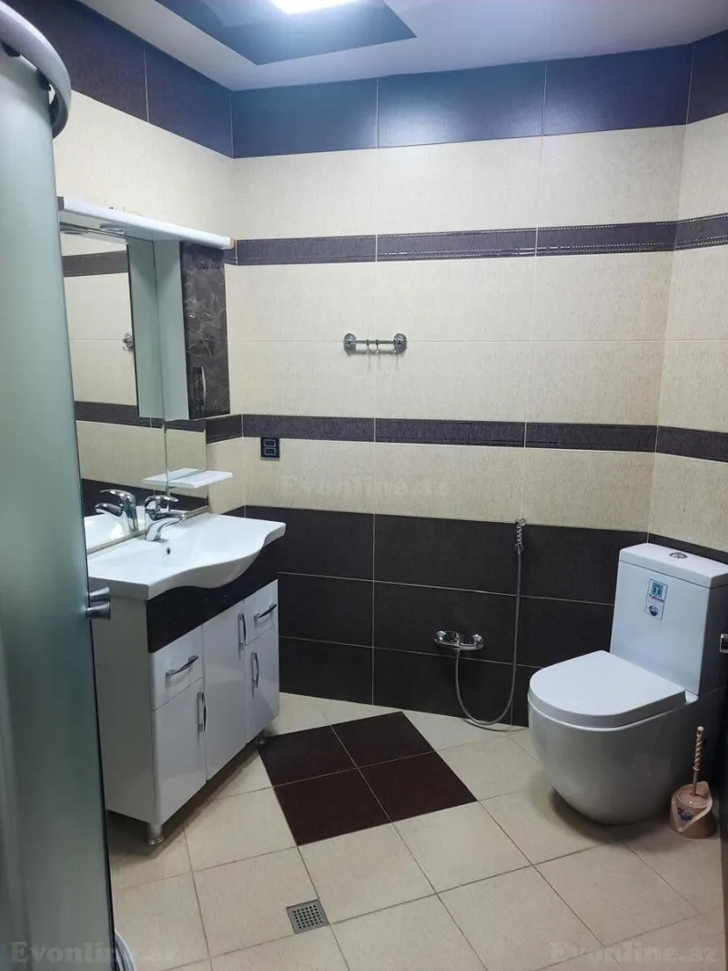 Kirayə verilir 3 otaqlı Mənzil Yeni tikili 138 m² 8 Noyabr m. - şəkil 12