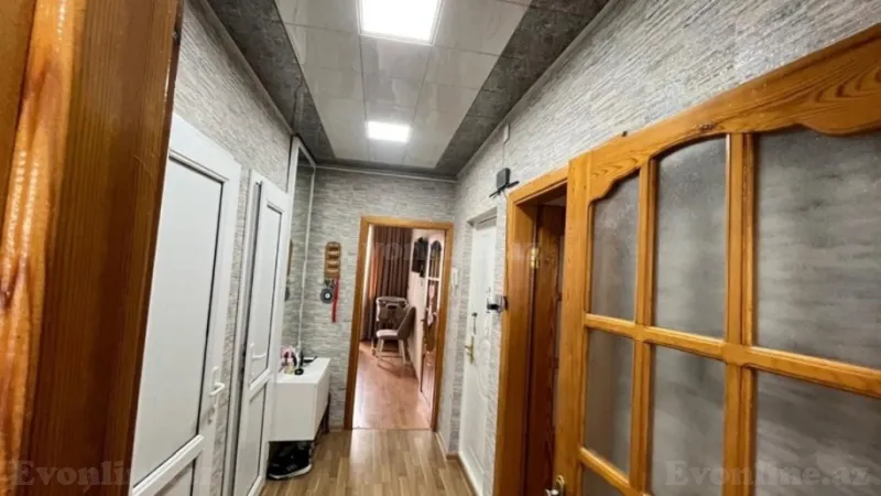 Satılır 2 otaqlı Mənzil Köhnə tikili 70 m² 8 Noyabr m. - şəkil 7