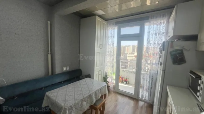Satılır 2 otaqlı Mənzil Köhnə tikili 70 m² 8 Noyabr m. - şəkil 9