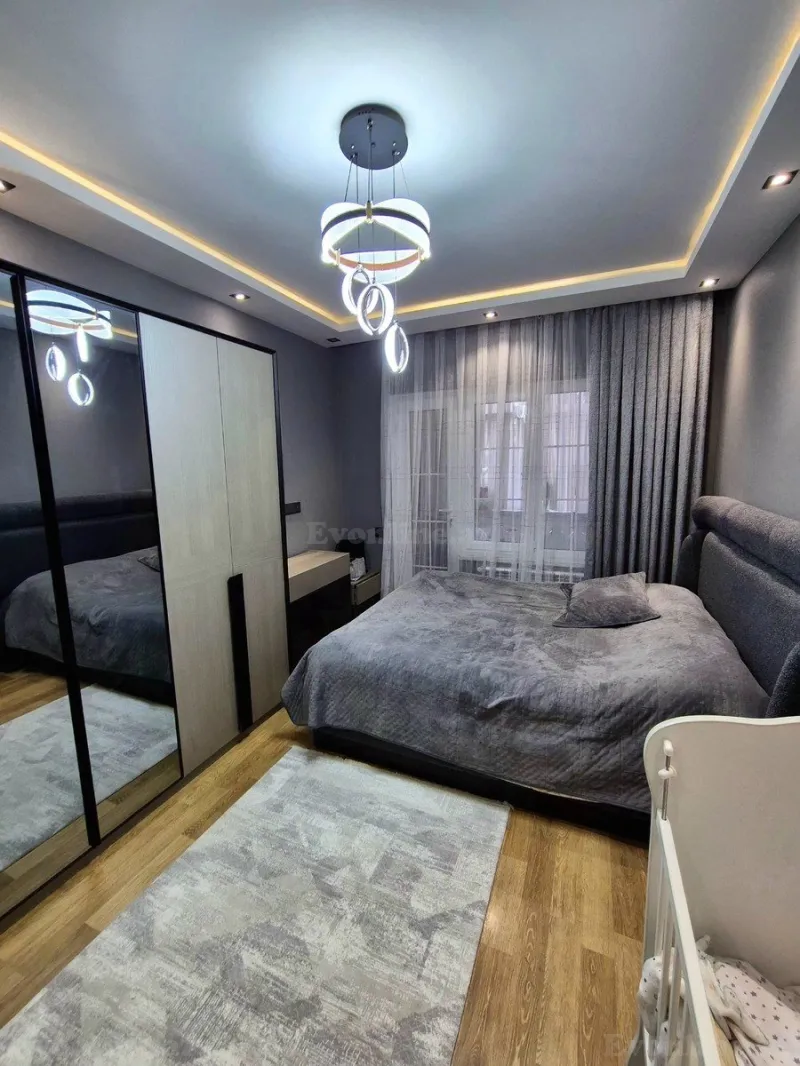 Satılır 2 otaqlı Mənzil Köhnə tikili 65 m² Əhmədli - şəkil 15