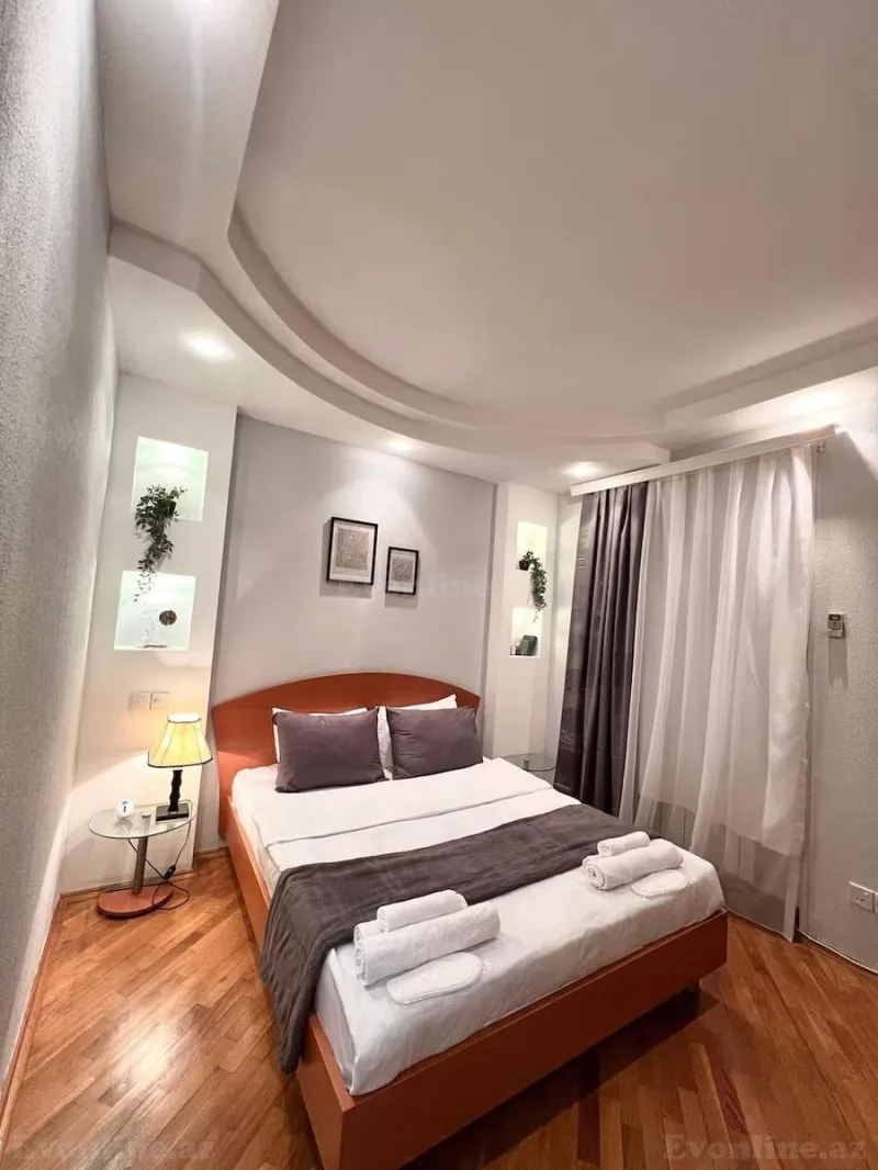 Kirayə verilir 3 otaqlı Mənzil Yeni tikili 80 m² İçərişəhər m. - şəkil 6