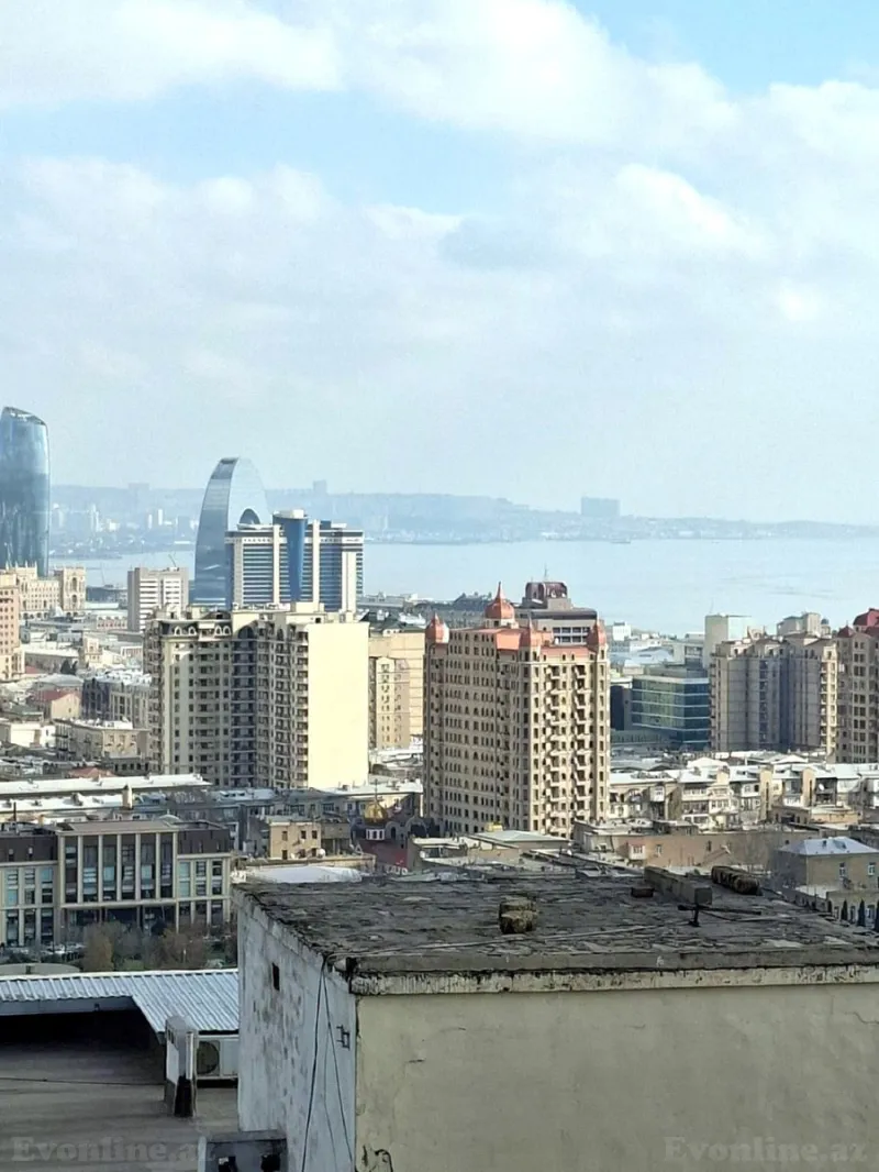 Satılır 3 otaqlı Mənzil Yeni tikili 150 m² Elmlər Akademiyası m.