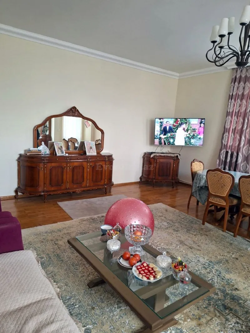 Satılır 3 otaqlı Mənzil Yeni tikili 150 m² Elmlər Akademiyası m. - şəkil 4