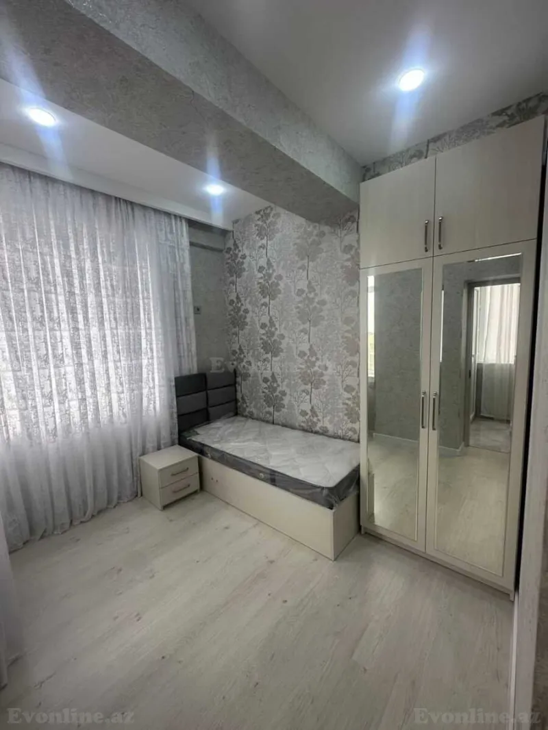 Satılır 4 otaqlı Mənzil Yeni tikili 109 m² Qara Qarayev m.