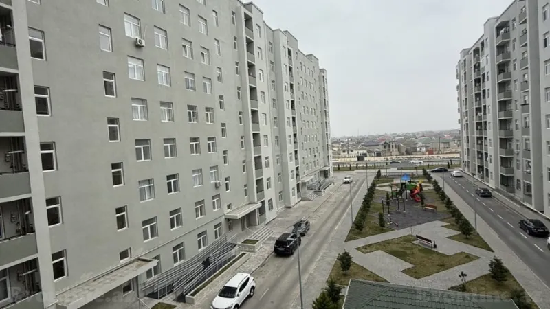 Bakı, Suraxanı r., Hövsanda 4 otaqlı mənzil satılır