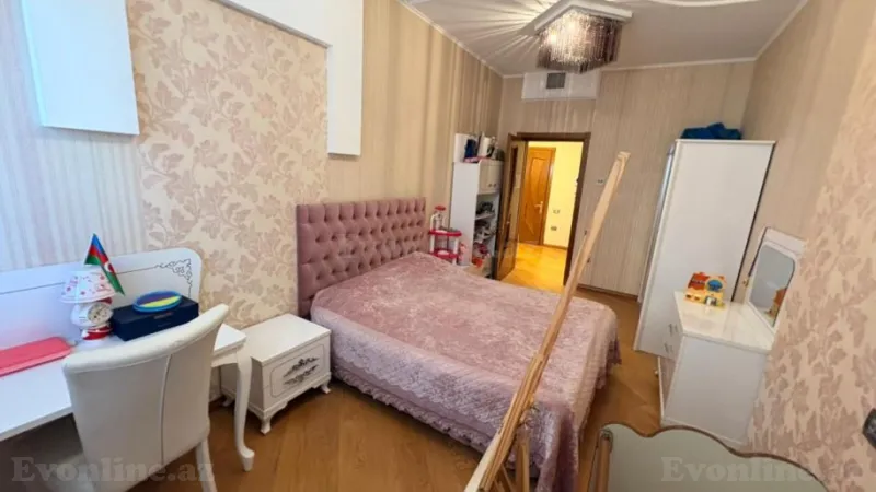 Satılır 4 otaqlı Mənzil Yeni tikili 180 m² 8 Noyabr m. - şəkil 9