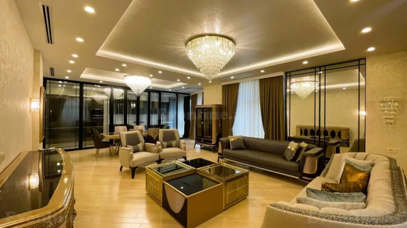 Satılır 3 otaqlı Mənzil Yeni tikili 169 m² 28 May m. - şəkil 3