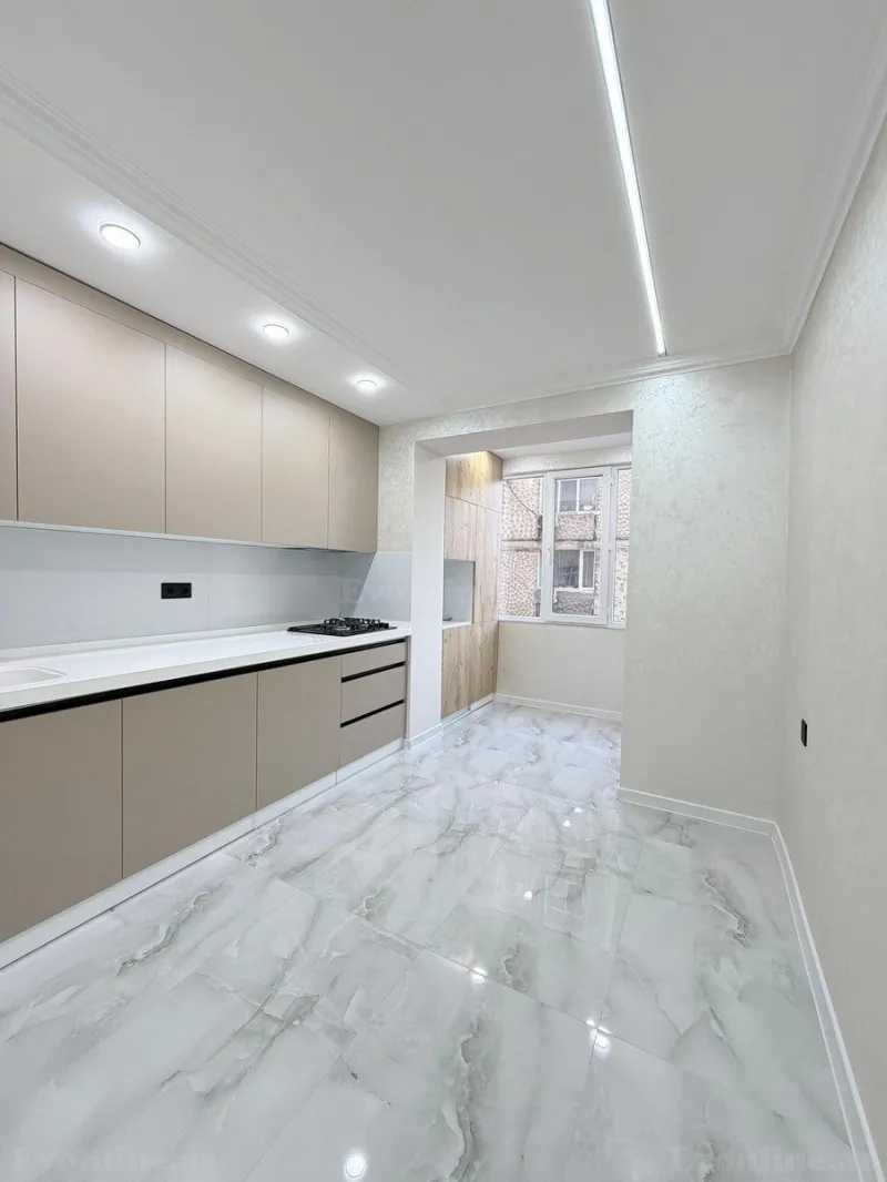 Satılır 3 otaqlı Mənzil Köhnə tikili 75 m² Həzi Aslanov m. - şəkil 2