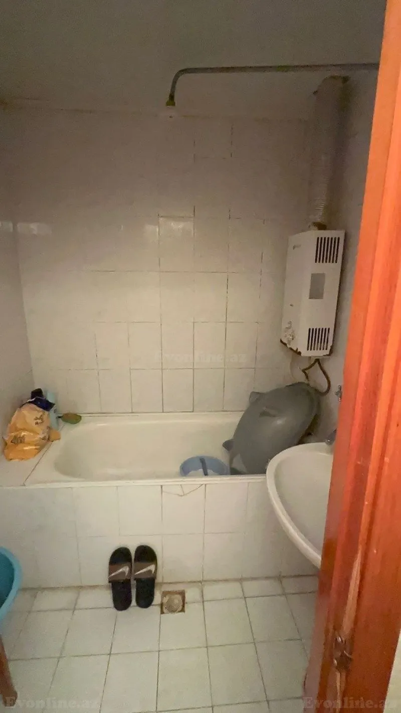 Satılır 2 otaqlı Mənzil Köhnə tikili 65 m² Əhmədli m. - şəkil 21