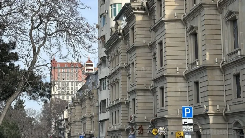 Kirayə verilir 2 otaqlı Mənzil Yeni tikili 49 m² 28 May m. - şəkil 23