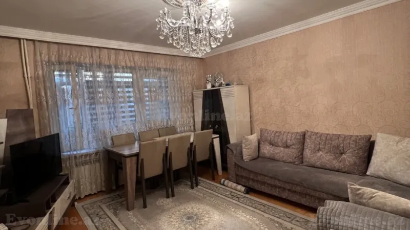 Satılır 3 otaqlı Mənzil Köhnə tikili 87 m² 8-ci kilometr