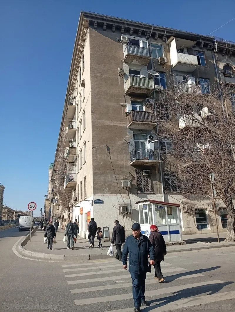 Satılır 1 otaqlı Mənzil Köhnə tikili 43 m² Nəriman Nərimanov m. - şəkil 2