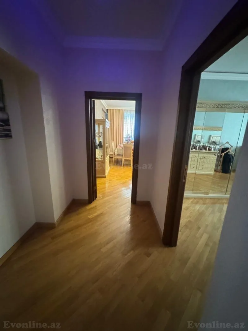 Satılır 3 otaqlı Mənzil Yeni tikili 136 m² 20 Yanvar m. - şəkil 4