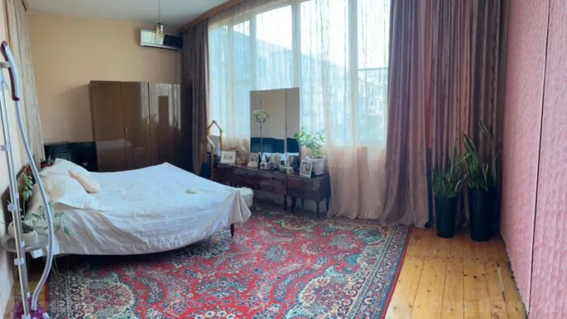 Satılır 4 otaqlı Mənzil Köhnə tikili 100 m² 28 May m. - şəkil 2