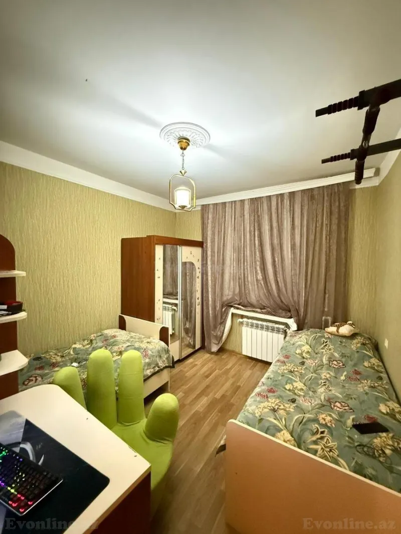 Satılır 4 otaqlı Mənzil Köhnə tikili 110 m² Xalqlar Dostluğu m. - şəkil 6