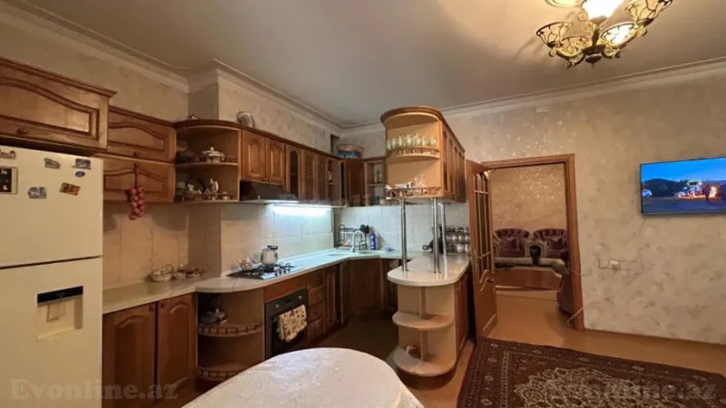 Satılır 4 otaqlı Mənzil Yeni tikili 210 m² Nəsimi r. - şəkil 4