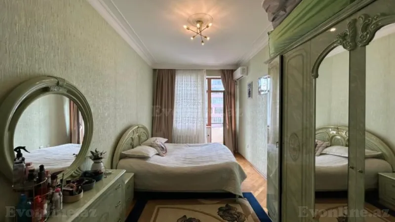 Satılır 4 otaqlı Mənzil Yeni tikili 210 m² Nəsimi r. - şəkil 6