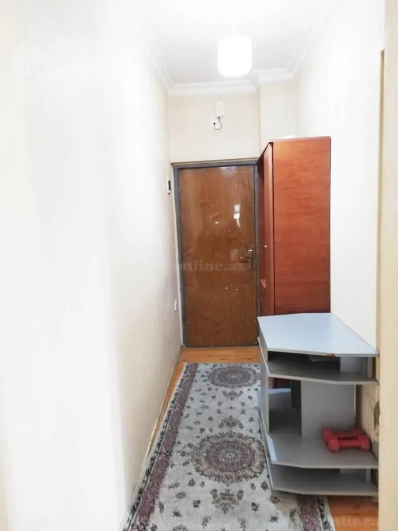 Satılır 2 otaqlı Mənzil Köhnə tikili 47 m² 8-ci mikrorayon - şəkil 2