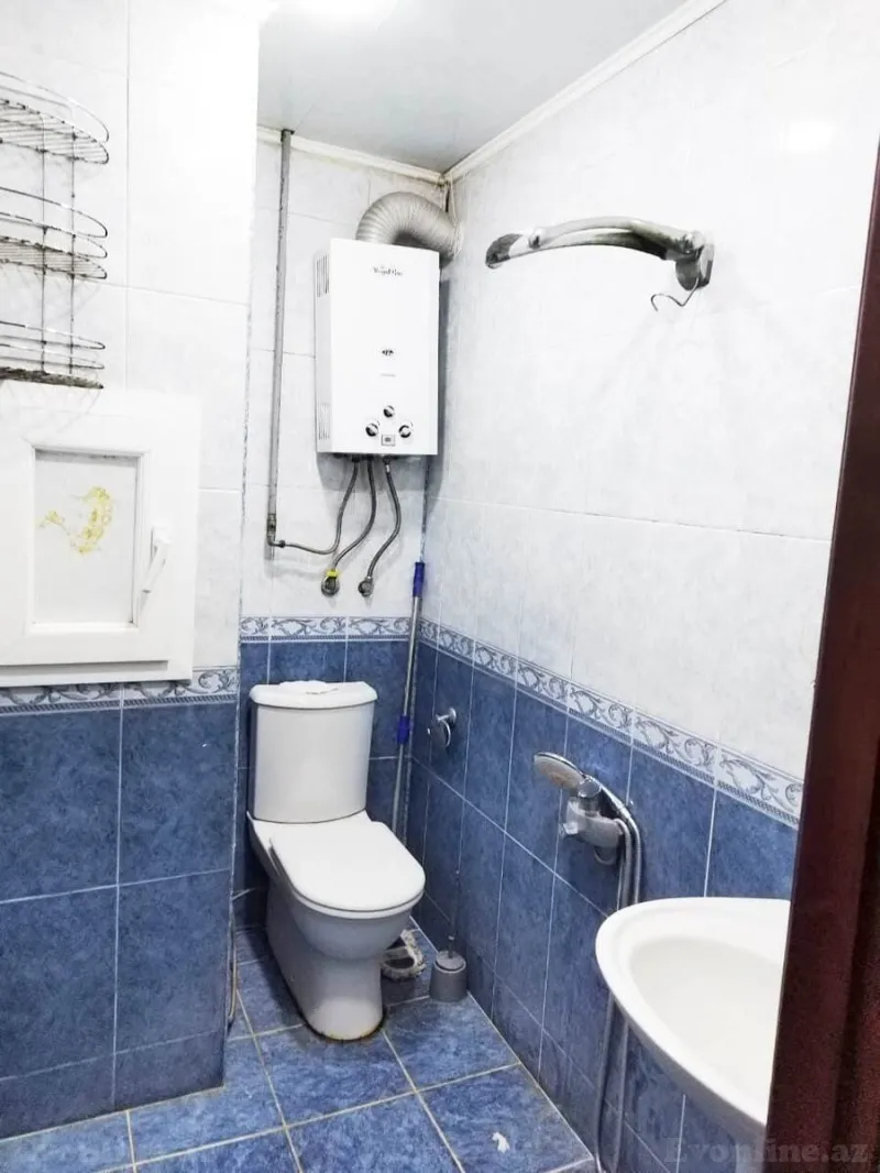 Satılır 2 otaqlı Mənzil Köhnə tikili 47 m² 8-ci mikrorayon - şəkil 4