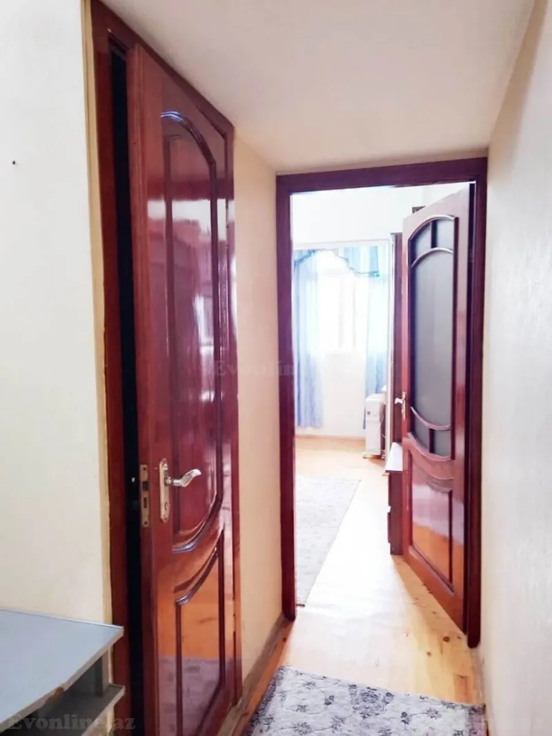 Satılır 2 otaqlı Mənzil Köhnə tikili 47 m² 8-ci mikrorayon - şəkil 7