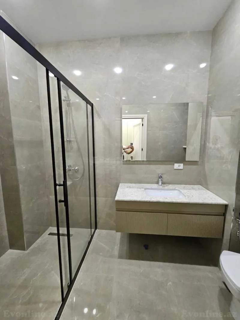 Kirayə verilir 4 otaqlı Mənzil Köhnə tikili 250 m² Sahil m. - şəkil 9