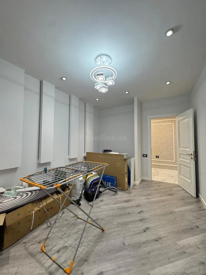 Satılır 4 otaqlı Mənzil Yeni tikili 138 m² Xətai r. - şəkil 6