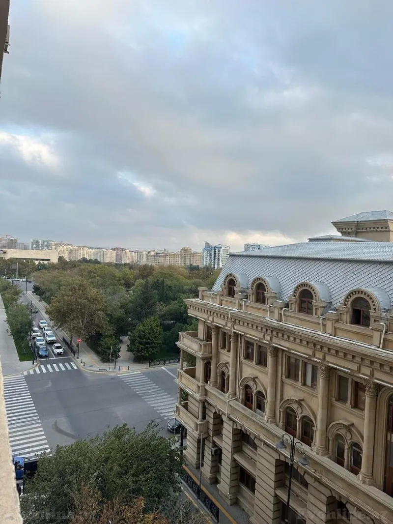 Satılır 3 otaqlı Mənzil Yeni tikili 120 m² Nərimanov r. - şəkil 16